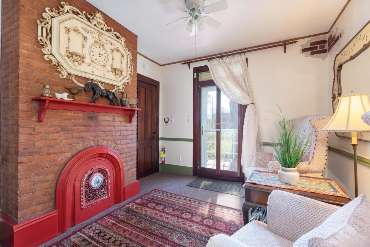 Saratoga Farmstead B&B 萨拉托加斯普林斯 外观 照片